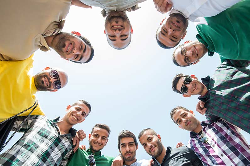 صديقي … حامل المسك
