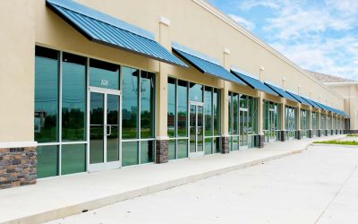 مكاتب ومعارض للإيجار في مركز المدينة